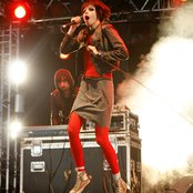 Alice Glass - List pictures