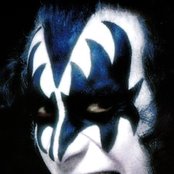 Gene Simmons - List pictures