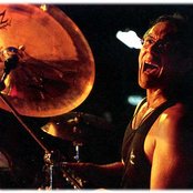 Vinnie Colaiuta - List pictures