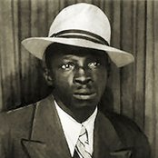 Tommy Mcclennan - List pictures