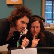 Russel Brand - List pictures