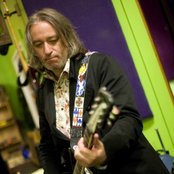 Peter Buck - List pictures