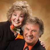 Bill And Gloria Gaither - List pictures