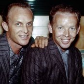 Louvin Brothers - List pictures