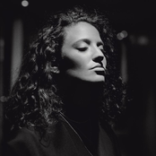 Jess Glynne - List pictures