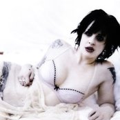 Brody Dalle - List pictures