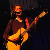 Alasdair Roberts - List pictures