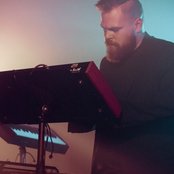 Com Truise - List pictures