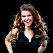 Saara Aalto - List pictures