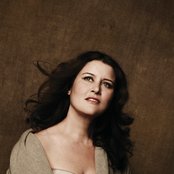 Paula Cole - List pictures