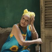 Omara Portuondo - List pictures