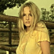 Lissie - List pictures