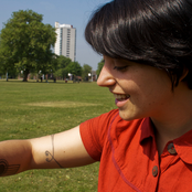 Sharon Van Etten - List pictures