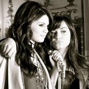 Selena Gomez & Demi Lovato - List pictures