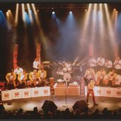 The Brian Setzer Orchestra - List pictures