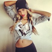 Pia Mia - List pictures