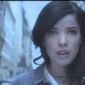 Indila - List pictures