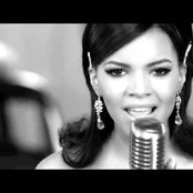 Leslie Grace - List pictures