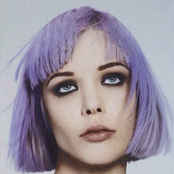 Alice Glass - List pictures