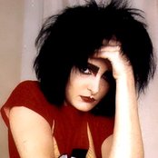 Siouxsie - List pictures