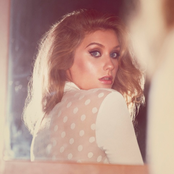 Ella Henderson - List pictures