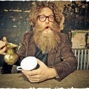 Ben Caplan - List pictures