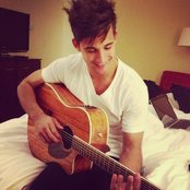 Dez Duron - List pictures