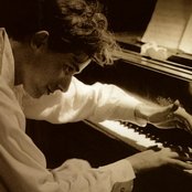 Glenn Gould - List pictures