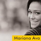 Mariana Ava - List pictures