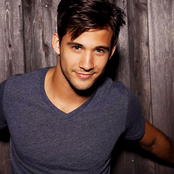 Dez Duron - List pictures