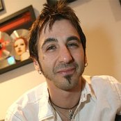 Sully Erna - List pictures