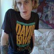 Christopher Owens - List pictures