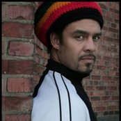 Michael Franti & Spearhead - List pictures