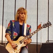 Mick Ronson - List pictures