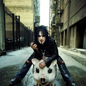 Nikki Sixx - List pictures