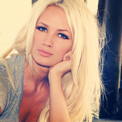 Lauren Bennett - List pictures