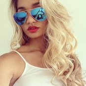 Pia Mia - List pictures