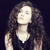 Rae Morris - List pictures