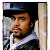 Michael Franti & Spearhead - List pictures