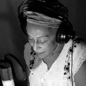 Omara Portuondo - List pictures