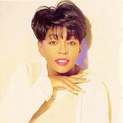 Anita Baker - List pictures