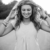 Tori Kelly - List pictures