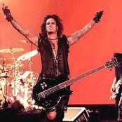 Nikki Sixx - List pictures