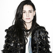 Kat Dahlia - List pictures