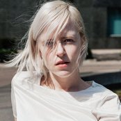 Amber Arcades - List pictures