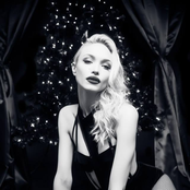 Ivy Levan - List pictures