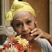 Omara Portuondo - List pictures