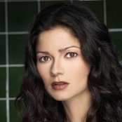 Jill Hennessy - List pictures