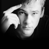 Lee Ryan - List pictures