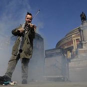 Nigel Kennedy - List pictures